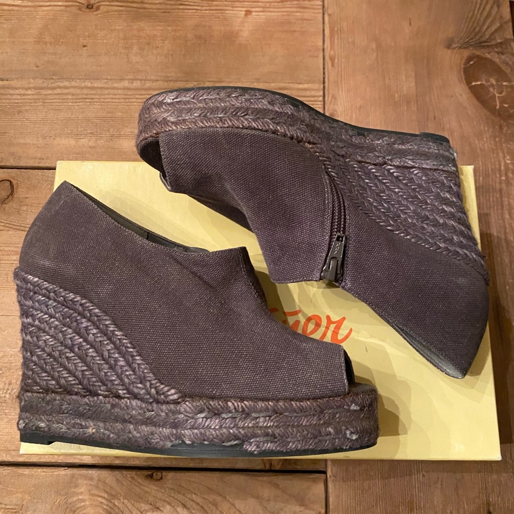 New Never Worn Castaner Wedge Espadrille Gray Size 6 (36)